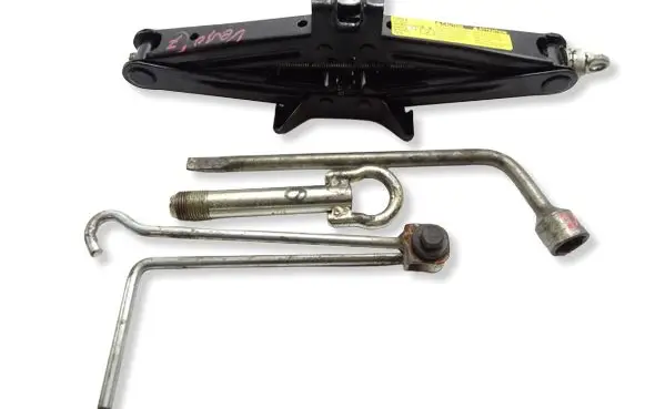 Toyota Verso Lift Jack 091110F020 1100K