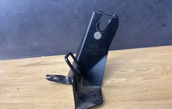 Ford Mondeo MK IV ISOFIX Bracket 7S71A613B90AB