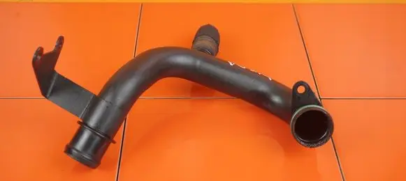 Audi Q7 4L Engine coolant pipe/hose 
