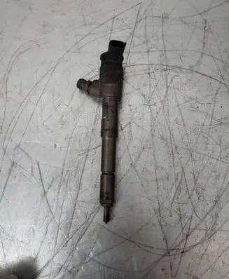Dacia Dokker Fuel injector H8201108033 0445110485 8201108033