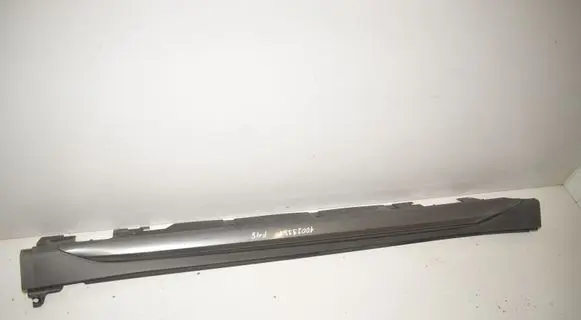 BMW X1 F48 F49 Sill 7332328 7403398 51777403398