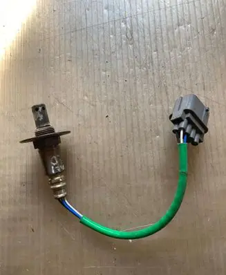 Suzuki Grand Vitara II Lambda probe sensor 2112004520 65J0