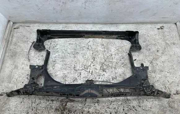 Audi A7 S7 4G Radiator support slam panel bracket 