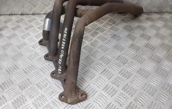 Mercedes-Benz Vaneo W414 Exhaust manifold