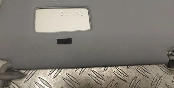 Toyota RAV 4 (XA20) Sun visor