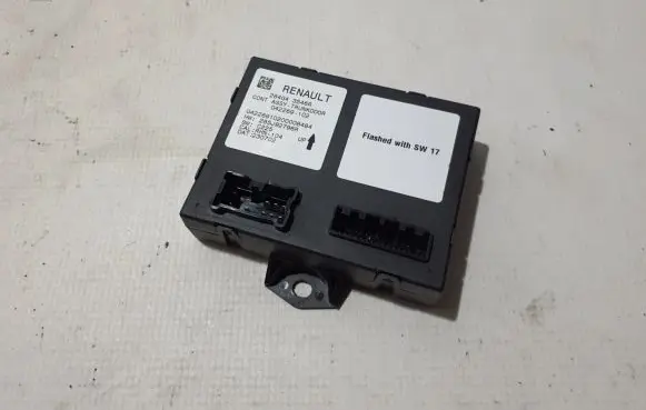 Renault Espace VI Tailgate/trunk control unit/module 284G43546R
