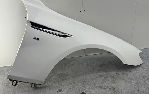 BMW 6 F12 F13 Fender 7212418 a300