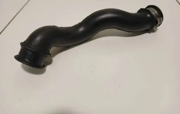 Ford Focus Breather/breather pipe/hose 4M5Q6A886AB