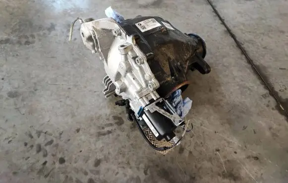 BMW 4 G22 G23 G24 G26 Rear differential 9844104