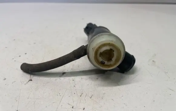 Subaru Outback Windscreen/windshield washer pump