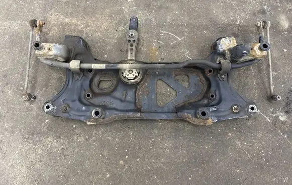 Volkswagen Jetta VI Front subframe 