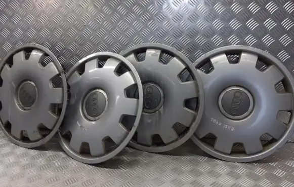 Audi A4 S4 B6 8E 8H R16 wheel hub/cap/trim 4B0601147D