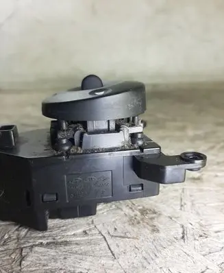 Hyundai Santa Fe Wing mirror switch 371480