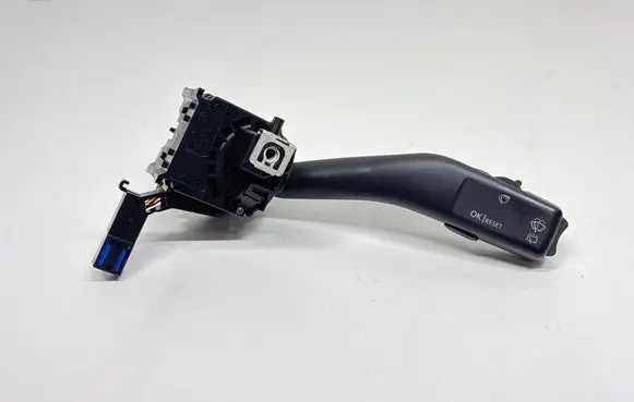 Volkswagen Golf V Indicator stalk 1K0953519A C7K03