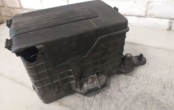 Battery box tray