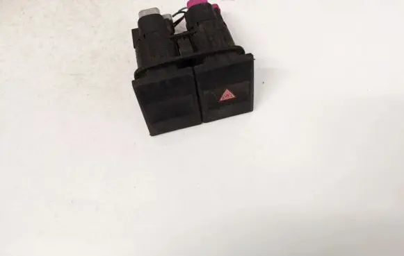 Ford Mondeo Mk III Hazard light switch 1S7T13A350CI1HD 1S7T-13A350-CI1HD