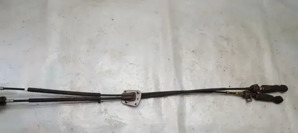 Mitsubishi Outlander Gear shift cable linkage