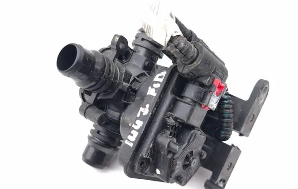 Peugeot 3008 III Coolant heater control valve 9840541580