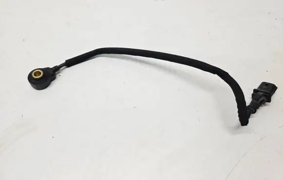 Alfa Romeo Giulia Detonation knock sensor 0261231311 670051424