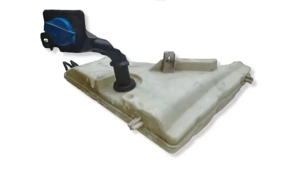 Audi Q7 4M Windshield washer fluid reservoir/tank 4M0955449F 04072016 V3739