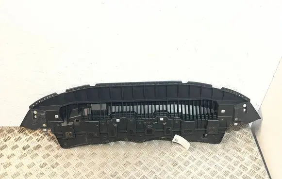 Toyota Yaris Cross Front bumper skid plate/under tray 526180D180