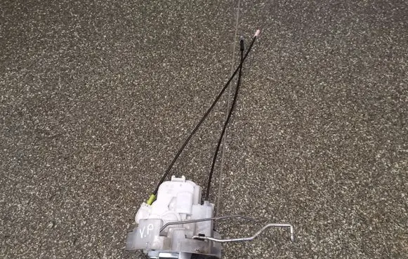 Subaru Forester SH Front door lock