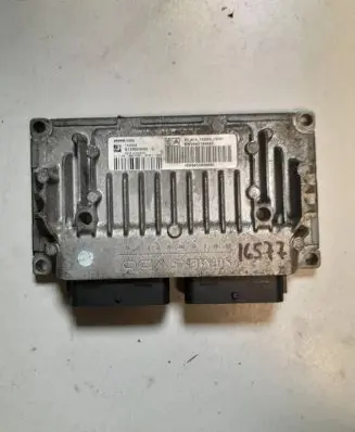 Peugeot 207 CC Fuse module 9662784880 S126024202C 9659838680