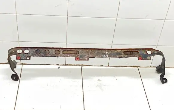 Ford Kuga I Bottom radiator support slam panel 