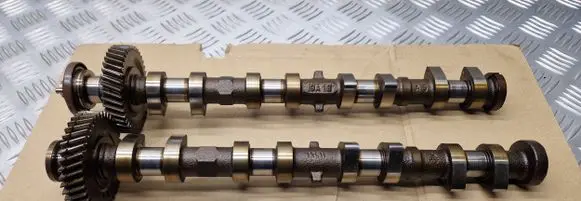 Toyota Avensis T220 Camshaft 9A18 13511