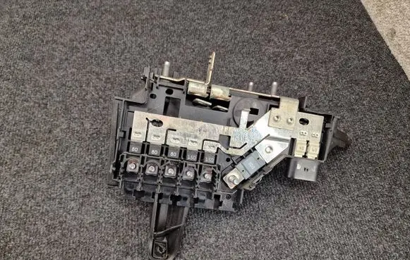 Mercedes-Benz GLC X253 C253 Fuse module A2535409715