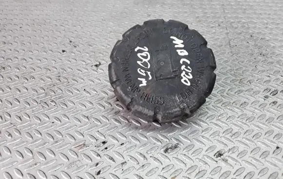 Mercedes-Benz C W203 Coolant expansion tank/reservoir cap 2105010615