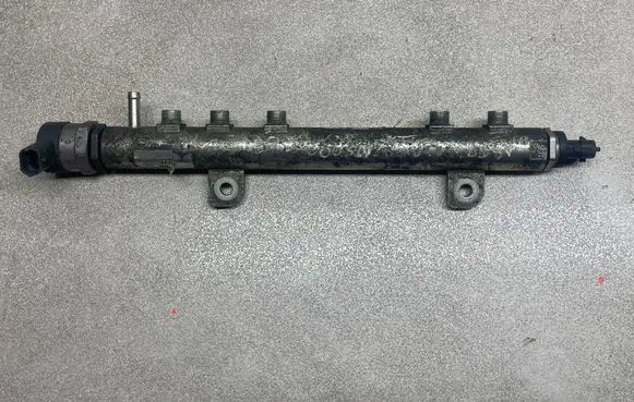 Opel Astra H Fuel main line pipe 55200517