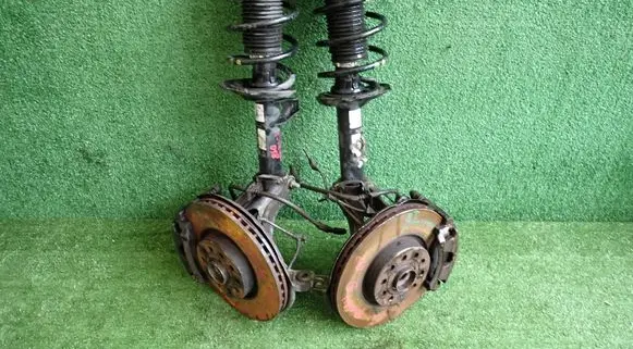 Volkswagen Touran III Front wheel hub spindle knuckle 