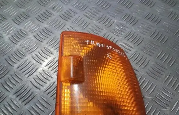 Volkswagen Transporter - Caravelle T4 Front indicator light 183321B