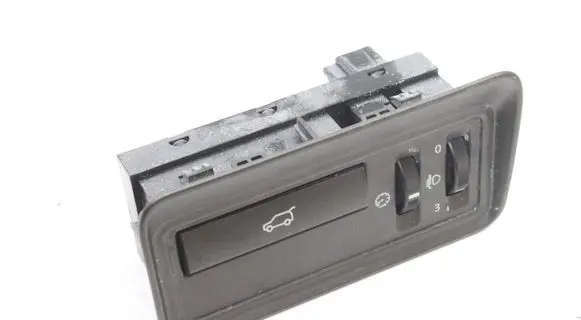 Land Rover Range Rover Evoque L538 Tailgate/boot open switch button BJ3211654AB