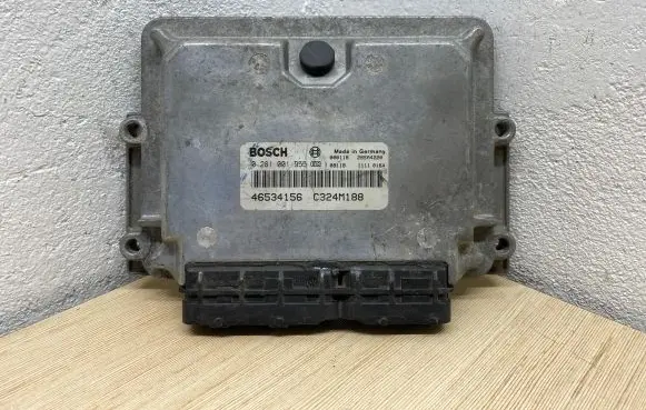 Fiat Punto (188) Engine control unit/module 46534156 C324M188 0281001955