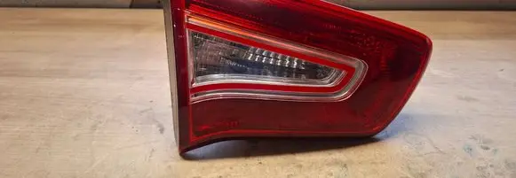 KIA Sportage Tailgate rear/tail lights 924053W0