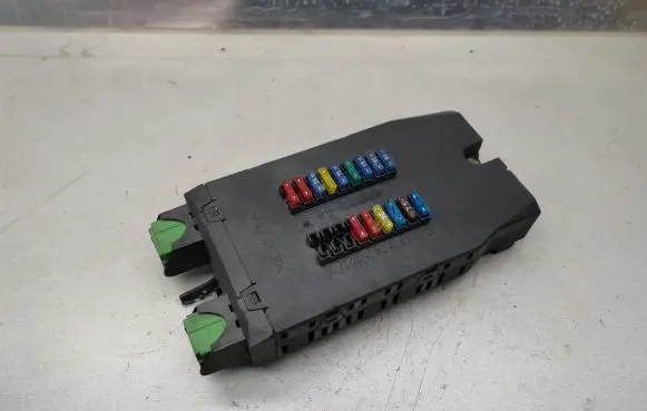 Volkswagen II LT Fuse module 0005400650