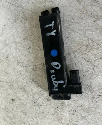 Tesla Model X Keyless system antenna 104312900B X12069008R1F