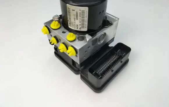 Ford Fiesta ABS Pump AV592C405CC A426G 10021205944