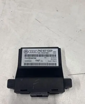 Volkswagen PASSAT B7 Gateway control module 1K0907951