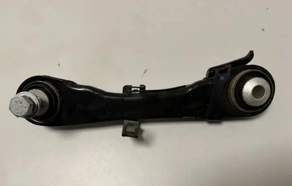 BMW 5 G30 G31 G38 Rear upper control arm/wishbone 6867538
