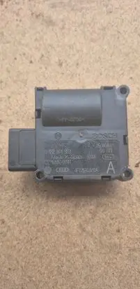 Audi A6 S6 C6 4F Air flap motor/actuator 0132801359 CZ1168803141