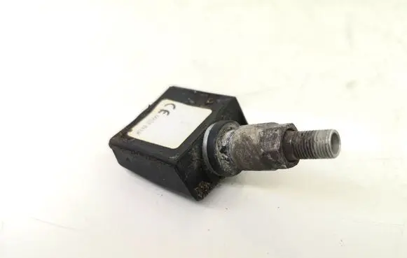 Toyota Avensis T250 Tire pressure sensor 9634866180
