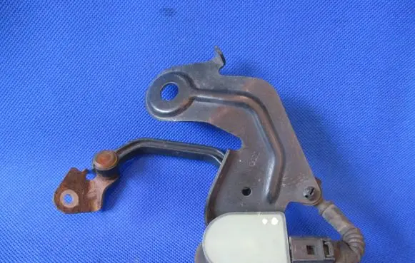 Audi A6 S6 C6 4F Headlight/headlamp level sensor 1T0907503 6PM00873900 180908