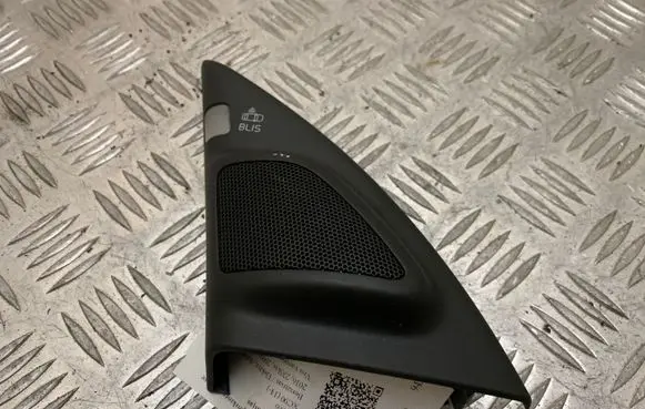 Volvo XC70 Front door high frequency speaker 30781067