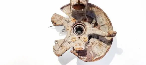 Volkswagen Golf V Front wheel hub