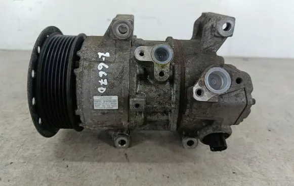 Toyota Avensis T270 Air conditioning (A/C) compressor (pump)