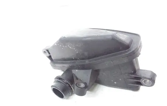 Mercedes-Benz R W251 Intake resonator A6421400087