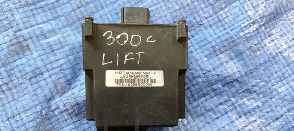 Chrysler 300 - 300C Light module LCM 04806086AE